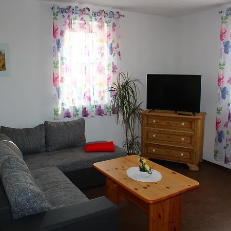 Ferienwohnung, Struppen, Cleaning Included Апартаменты